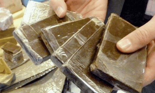 Plus de 1 kg de kif saisi et 2 dealers arrêtés