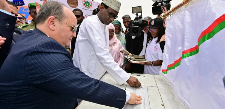 Sifi Ghrieb inaugure à Niamey la centrale électrique de solidarité