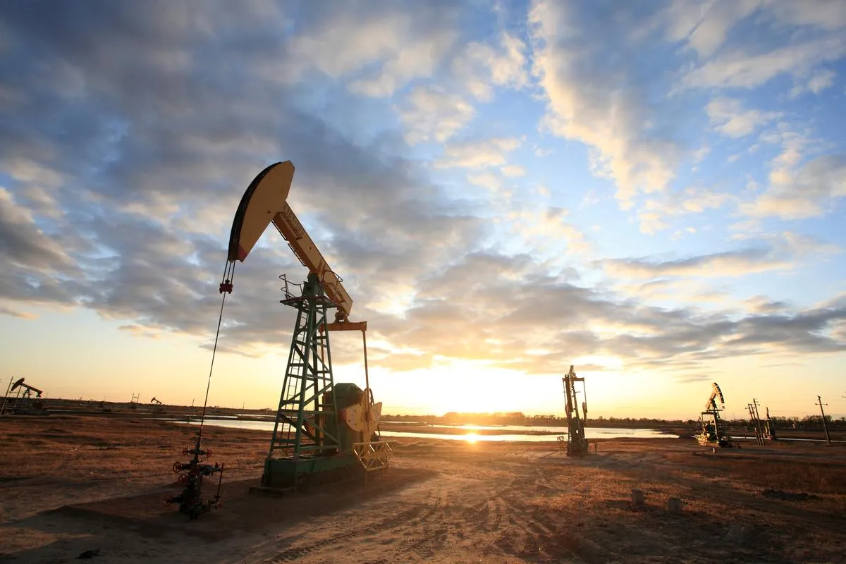 Loffre mondiale de pétrole en baisse