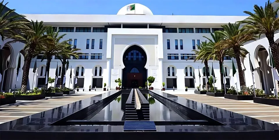 L'Algérie condamne les attaques contre l'Arabie saoudite  