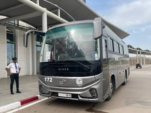 De nouveaux arrêts de bus au sein de l’aéroport international  