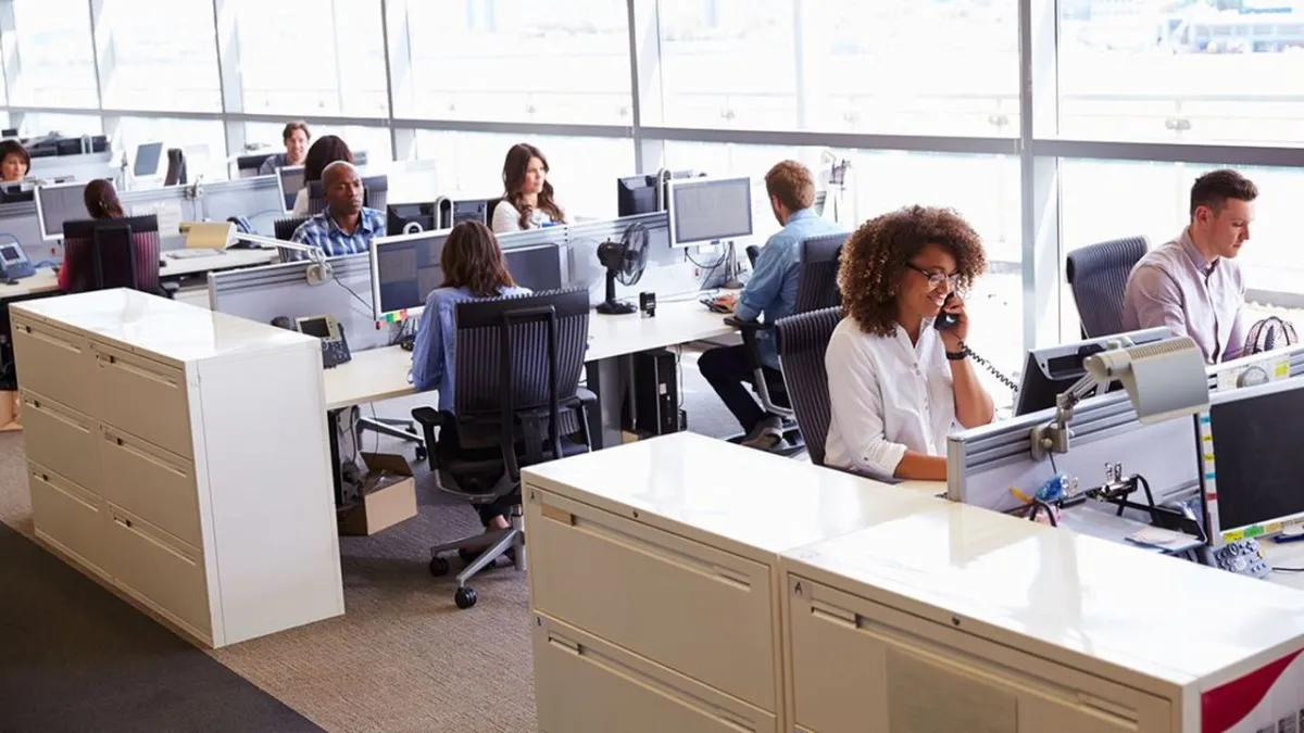 Au travail, l’IA s’utilise en cachette  